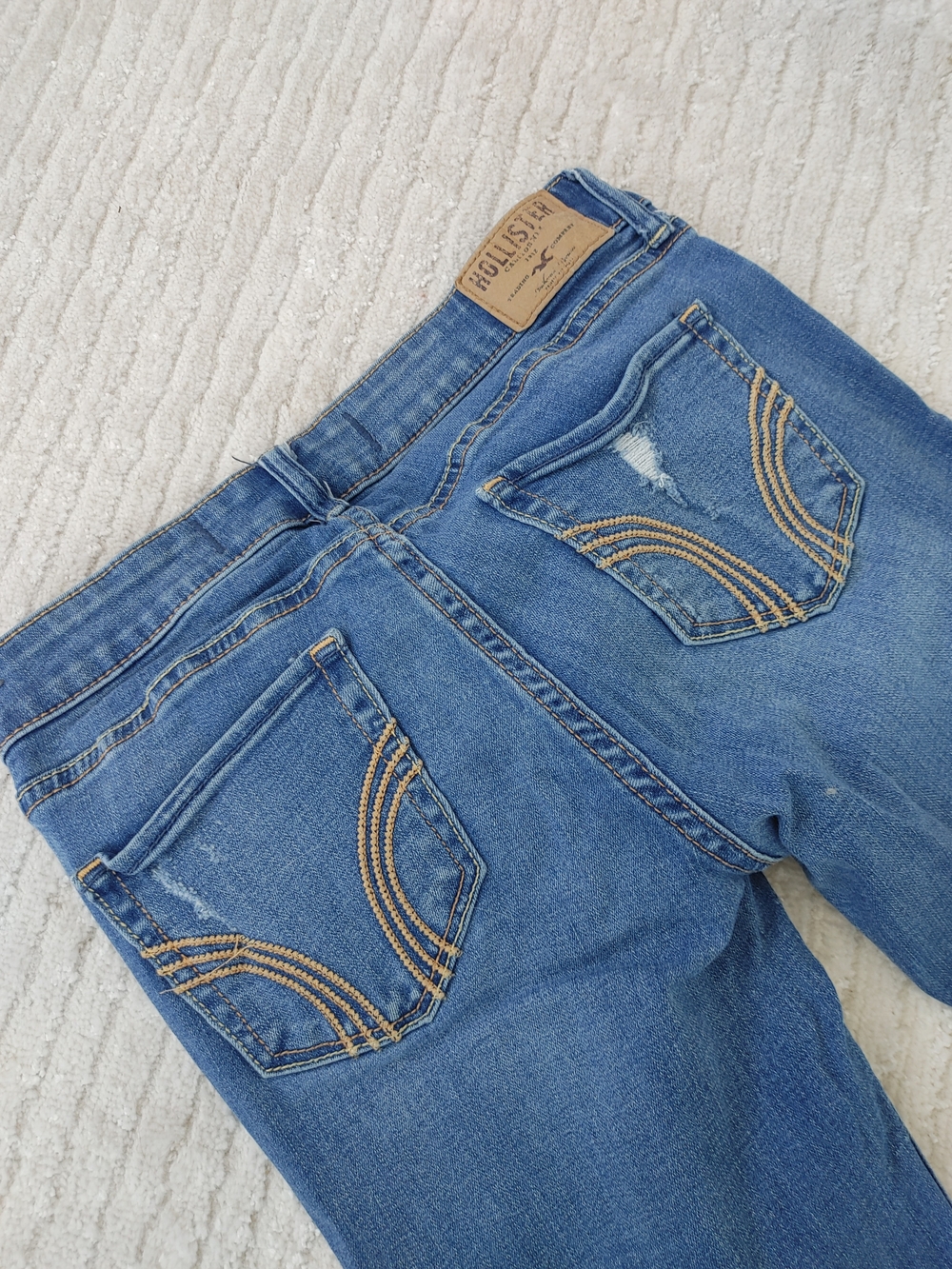 Y2k Hollister Women’s Classic Blue Denim Jeans